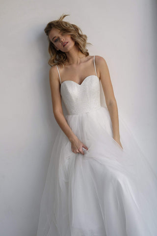 Sweetheart neckline wedding dress Klouzi - oliviabottega